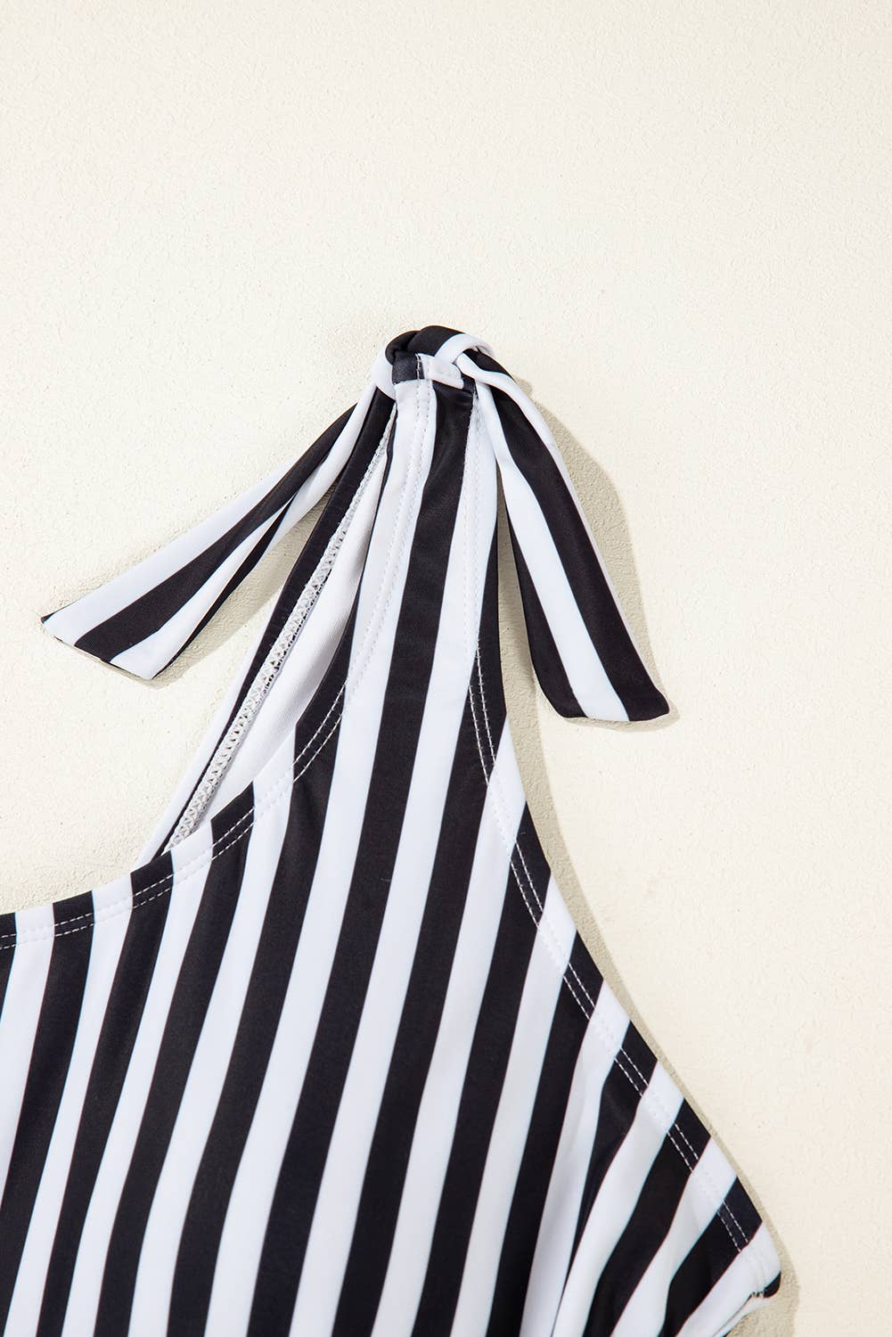 Plus Size Tie Straps O-Ring Waistband One Piece Swimsuit